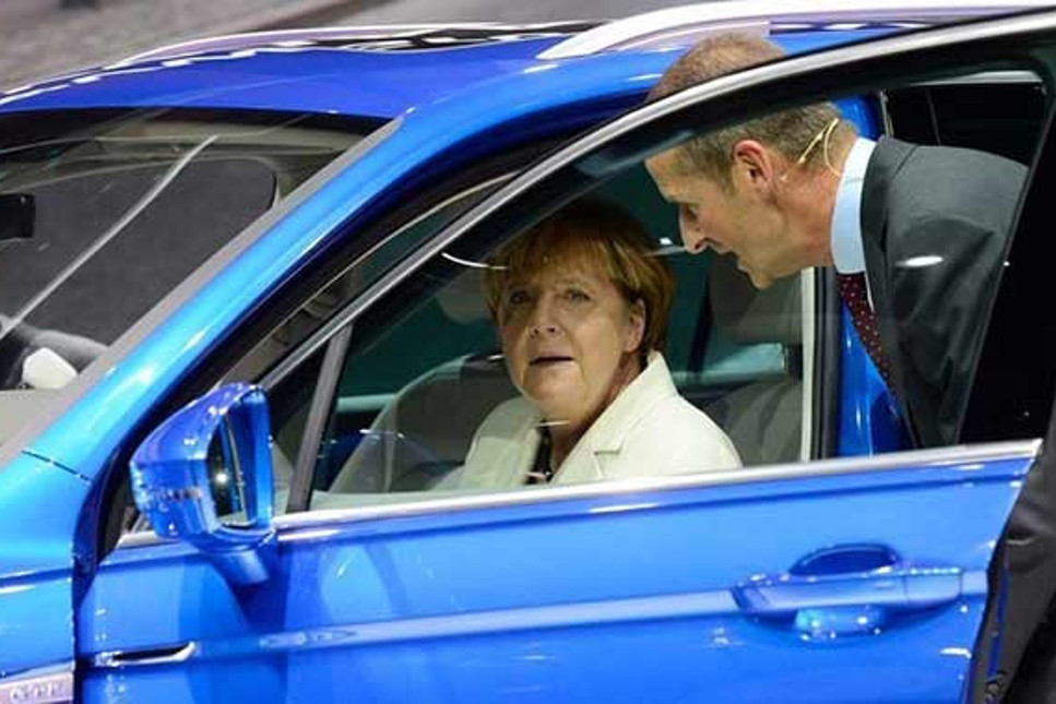 Otomotiv lobisi, Merkel'den yardım istedi: Açın