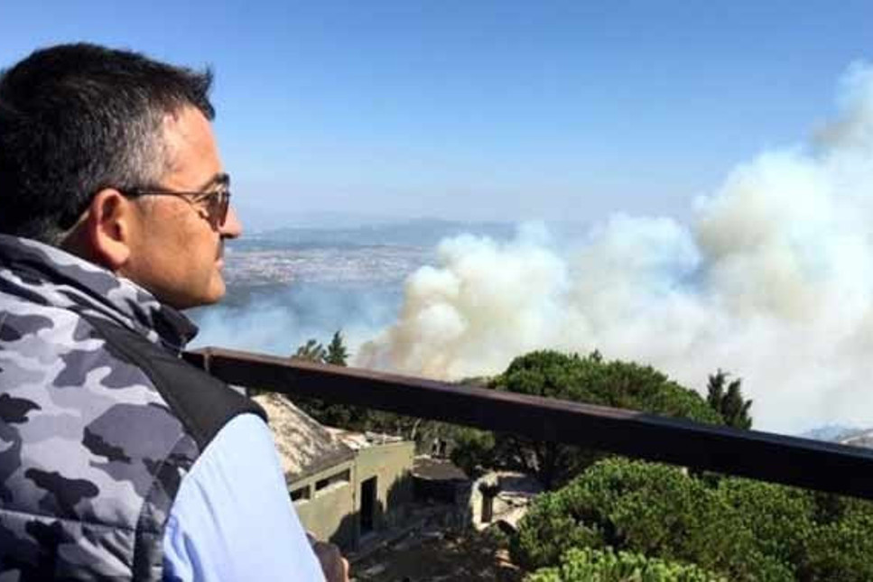 Soyer Bakan Pakdemirli'yi yalanladı: 500 değil 5 bin hektar yandı