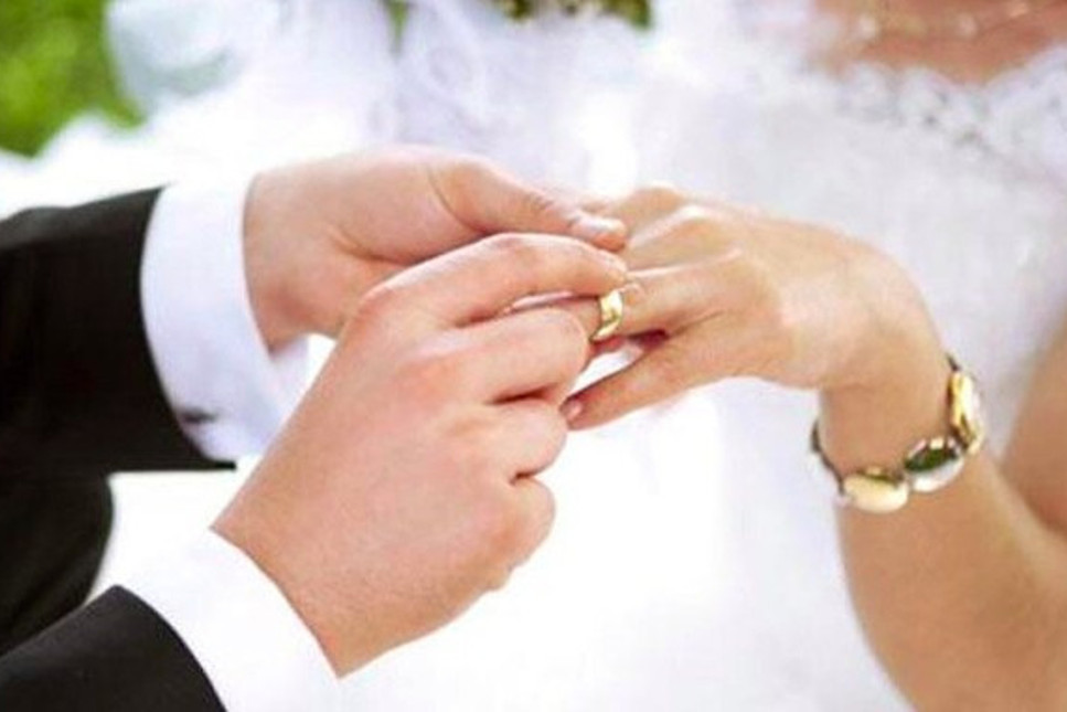 Damat nikahtan kaçtı, gelin törene gelen konukla evlendi