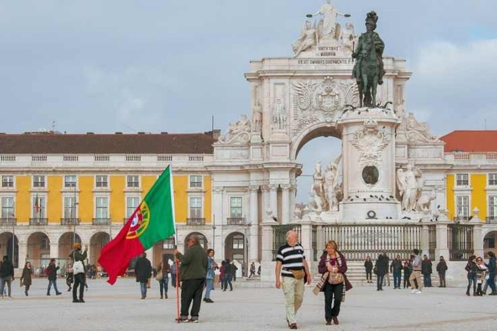 Portekiz 'altın vize' uygulamasına son veriyor