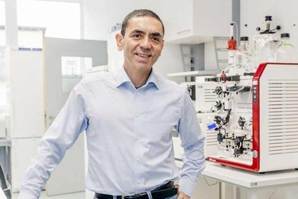 BioNTech CEO'su Şahin: FDA’nın aşı onayı önemli bir aşama