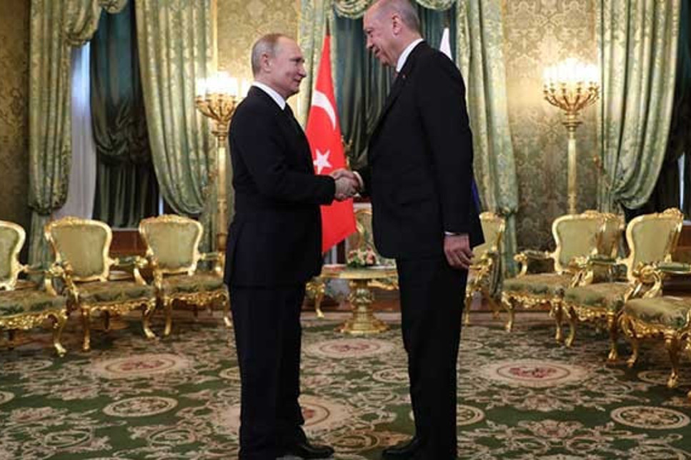 Putin: Erdoğan'la sadece birbirimizi övmüyoruz, tartışıyoruz da