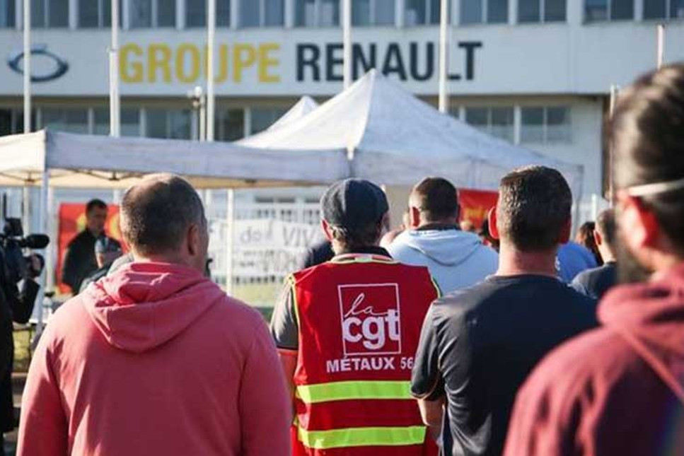 Renault'da kriz! Çalışanlar yöneticileri rehin aldı!