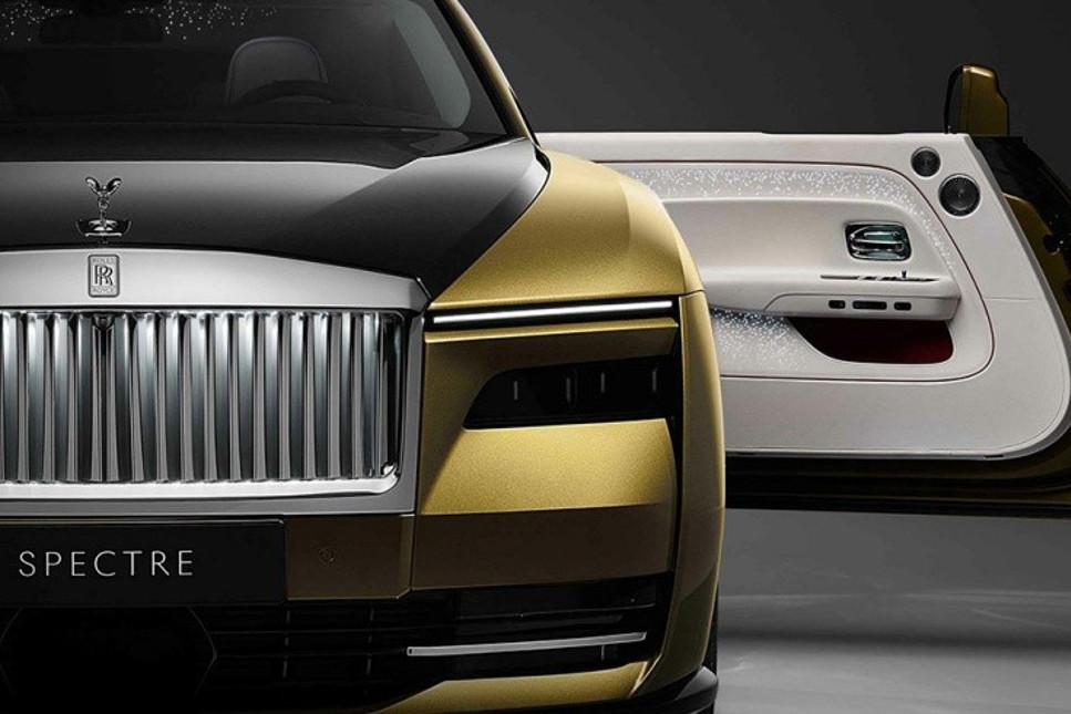 Rolls-Royce ilk elektrikli otomobili Spectre'ı tanıttı