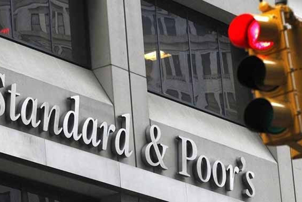S&P, Türkiye’nin kredi notunu düşürdü