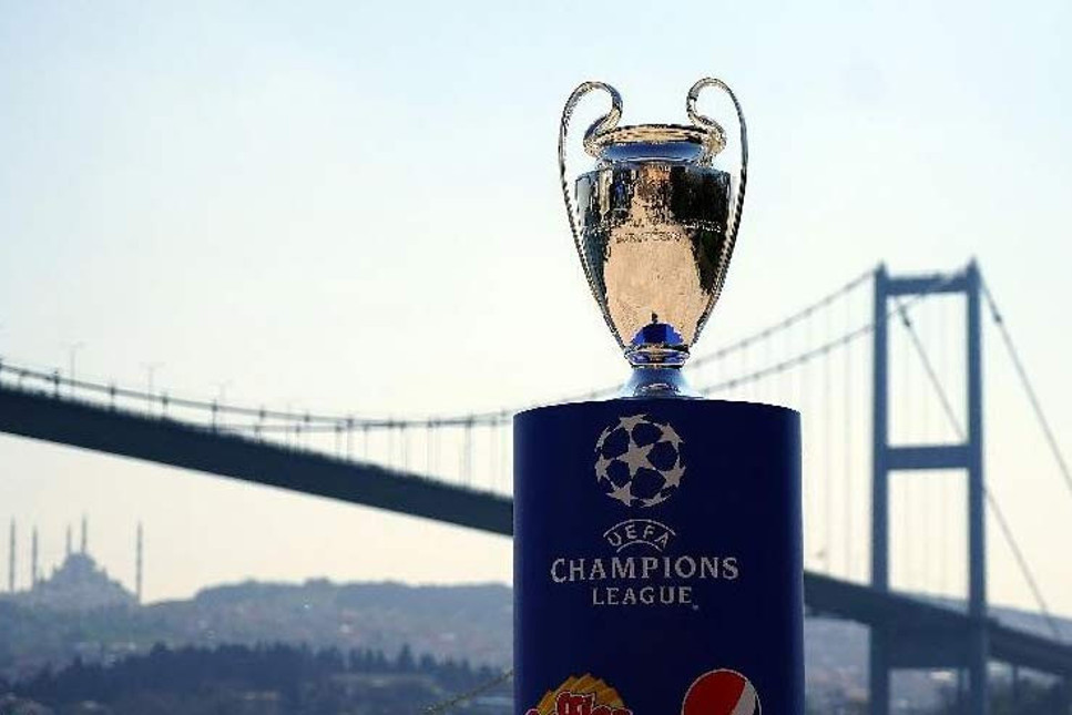 UEFA, 2023 yılındaki Şampiyonlar Ligi finalinin İstanbul'da oynanacağını duyurdu