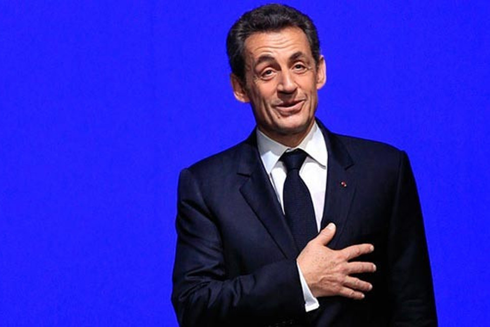 Sarkozy hangi şirkette iş buldu?