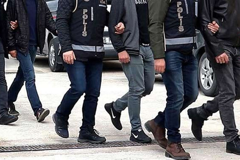 32 ilde FETÖ operasyonu: 47 polis gözaltına alındı