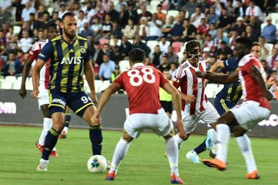 Sivasspor Fenerbahçe 2-1: Cumhuriyet Kupası Sivasspor’un