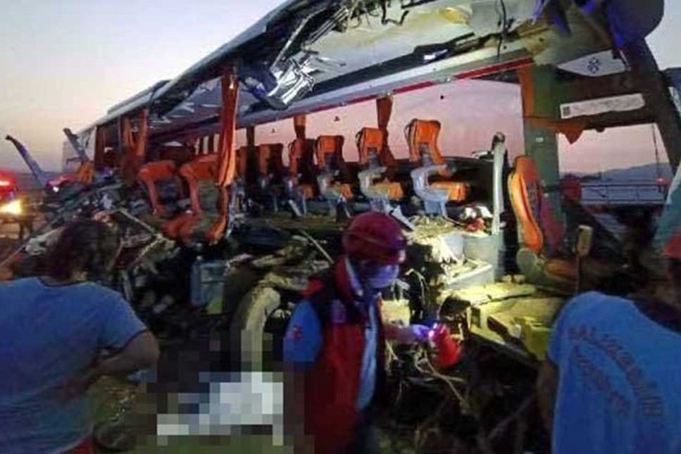 Soma'da korkunç kaza! 9 kişi hayatını kaybetti