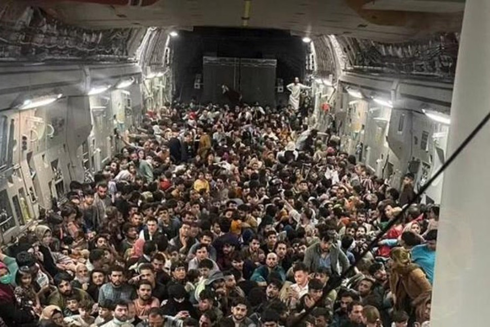 Akıbetleri belli oldu! ABD kargo uçağındaki 640 Afganlı nereye götürüldü?