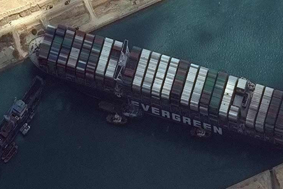 Mısır, Süveyş Kanalı'nı kapatan geminin sahibi firma ile tazminat konusunda anlaştı
