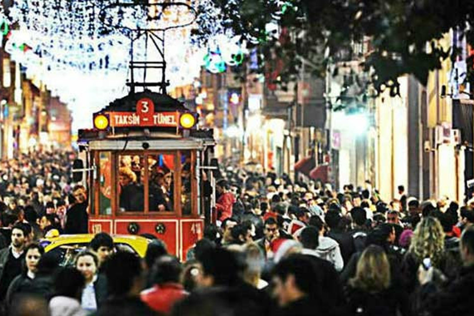 Türkiye yaşlanıyor! Nüfus 100 Milyon, İstanbul 16 milyon olacak