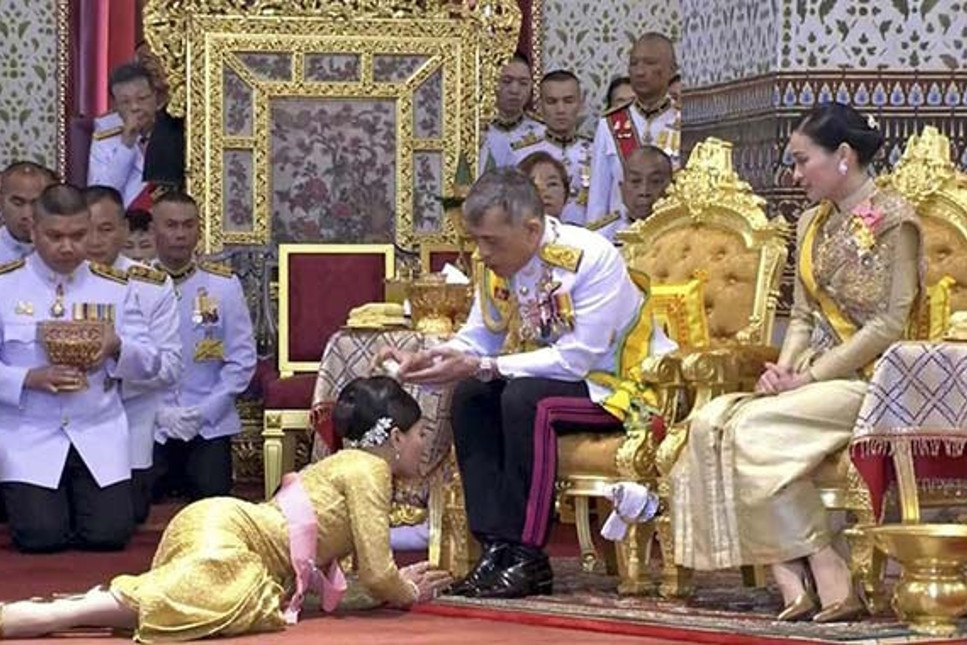 Tayland Kralı, cariyelerinden 'Özel Hava Kuvvetleri' kurdu