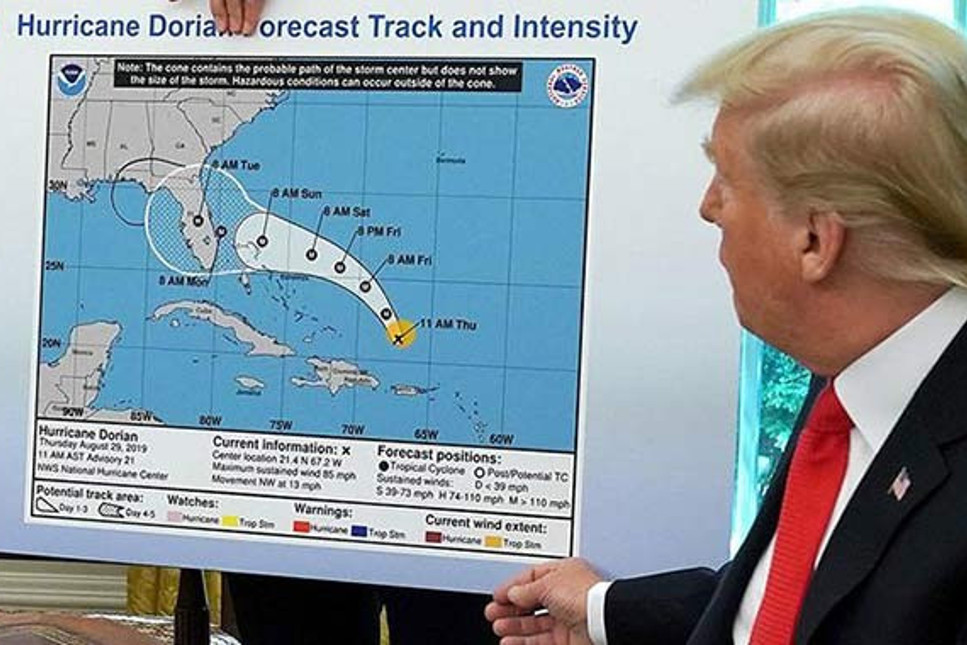 Trump'ı 'petrol yatakları haritası' ile ikna etmişler