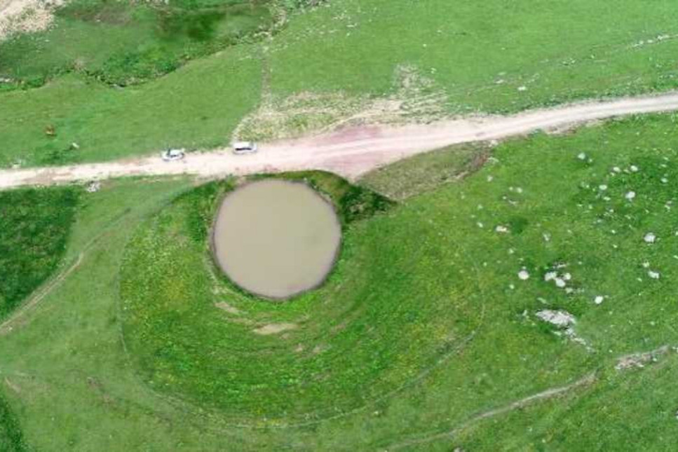 Tüm çabalara rağmen olmadı: 12 bin yıllık Dipsiz Göl'ü mahvettiler