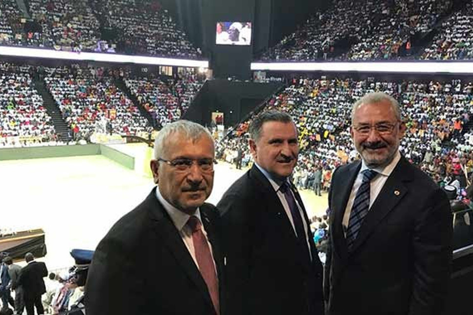 Türk Eximbank'ın finanse ettiği Dakar Arena açıldı