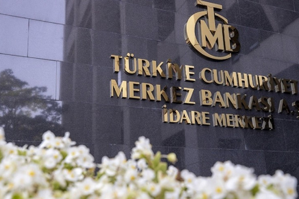 Türkiye Cumhuriyet Merkez Bankası'nın (TCMB) bankalardan net döviz fazlası olan firmalara daha yüksek kur uygulamasını talep ettiği belirtildi.