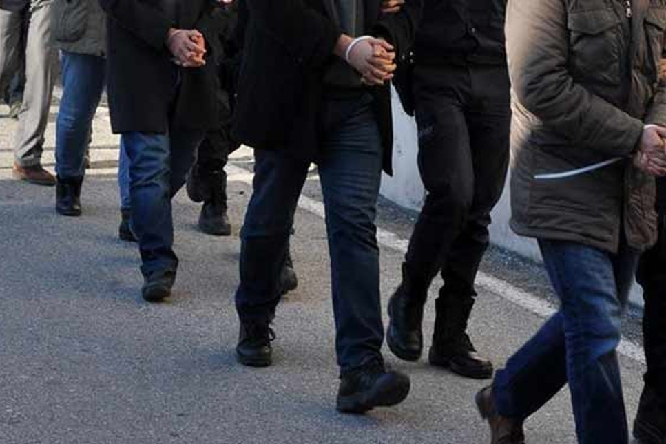 Mali polisten İstanbul'da 60 adrese baskın
