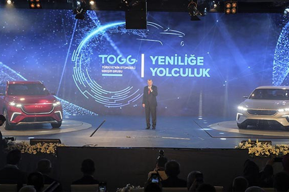 Türkiye'nin otomobili görücüye çıktı: İlk siparişi Erdoğan verdi