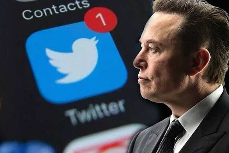Elon Musk patron koltuğuna oturmadan iki yönetici kovuldu