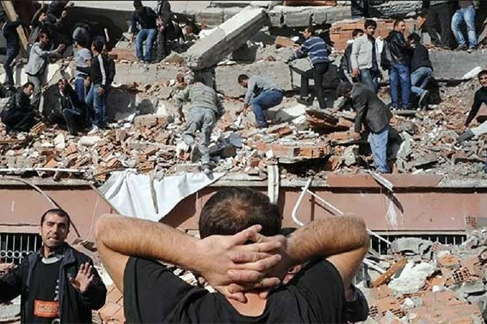 Van depreminde 39 kişinin öldüğü Sevgi Apartmanı'nın müteahhitlerine beraat