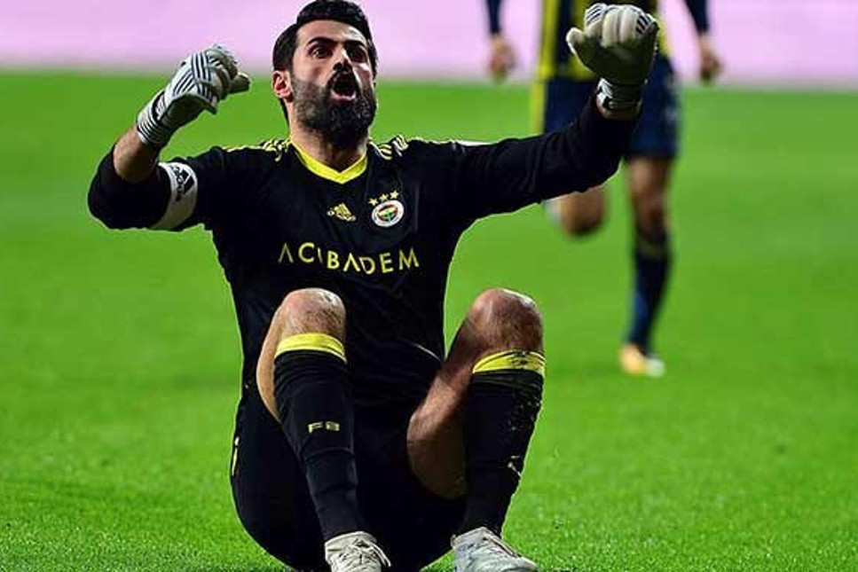 Fenerbahçe'de 'Yanal affı' sürüyor: Sıradaki isim Volkan Demirel