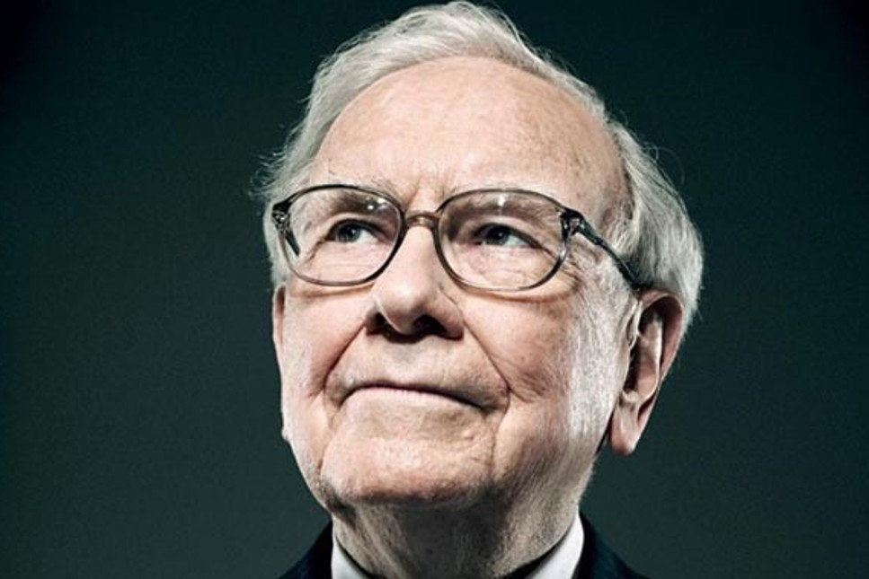 ABD'li milyarder Buffett: Hepimiz dominoyuz ve birbirimize çok yakınız