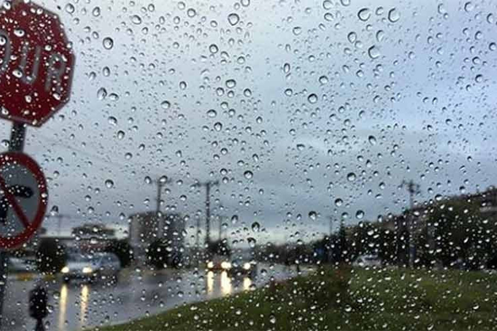Meteoroloji’den İstanbul’a üst üste iki gün için gök gürültülü sağanak yağış uyarısı!