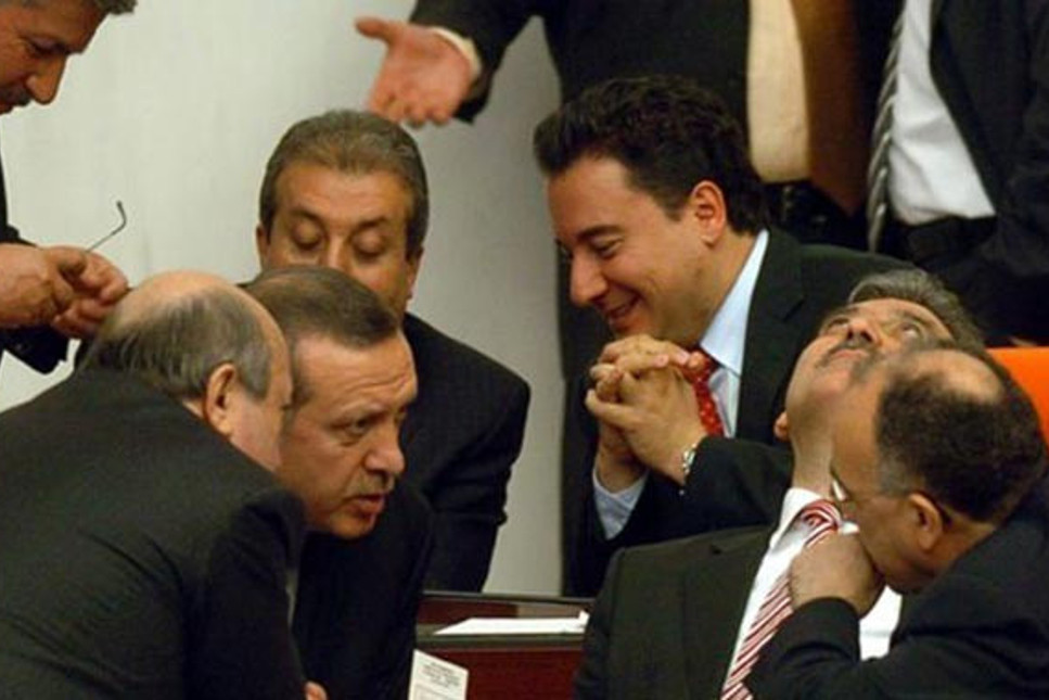 Yeni Şafak'tan ilginç Abdullah Gül iddiası: 27 Nisan'ı bekliyor
