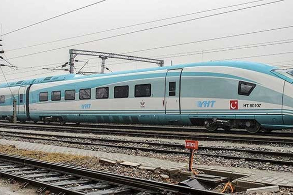 Yeni yüksek hızlı tren Ankara’ya geldi