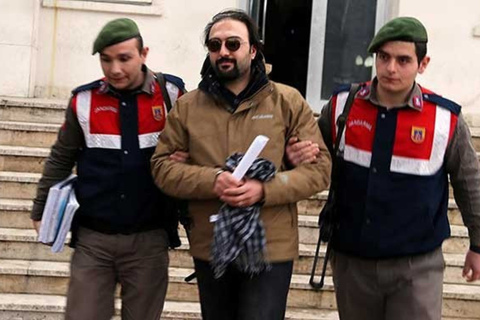 Yunanistan'a kaçarken yakalanan TRT eski spikeri tutuklandı