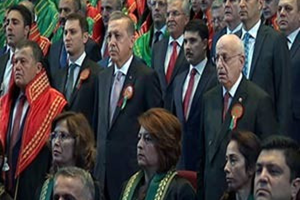 Adli Yıl açılış töreninde hâkim ve savcılar Erdoğan'ı ayakta alkışladı