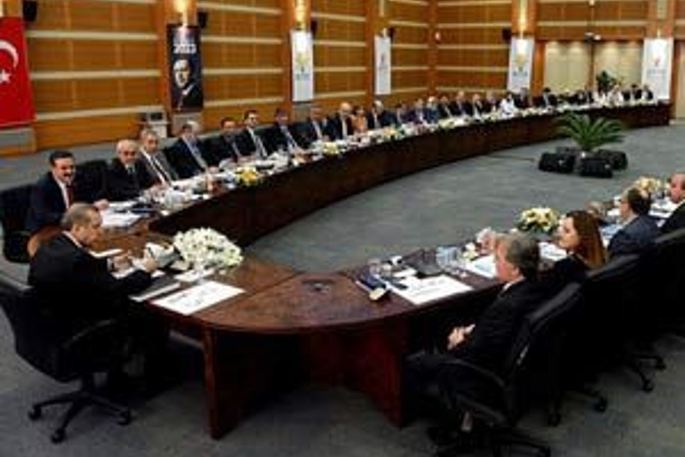 Başbakan Erdoğan'dan sürpriz toplantı