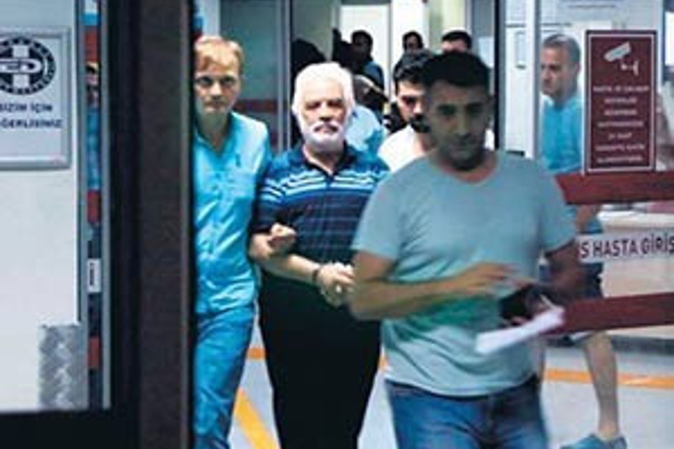 Kapatılan Zaman Gazetesi'nin eski sahibi, FETÖ'den tutuklandı