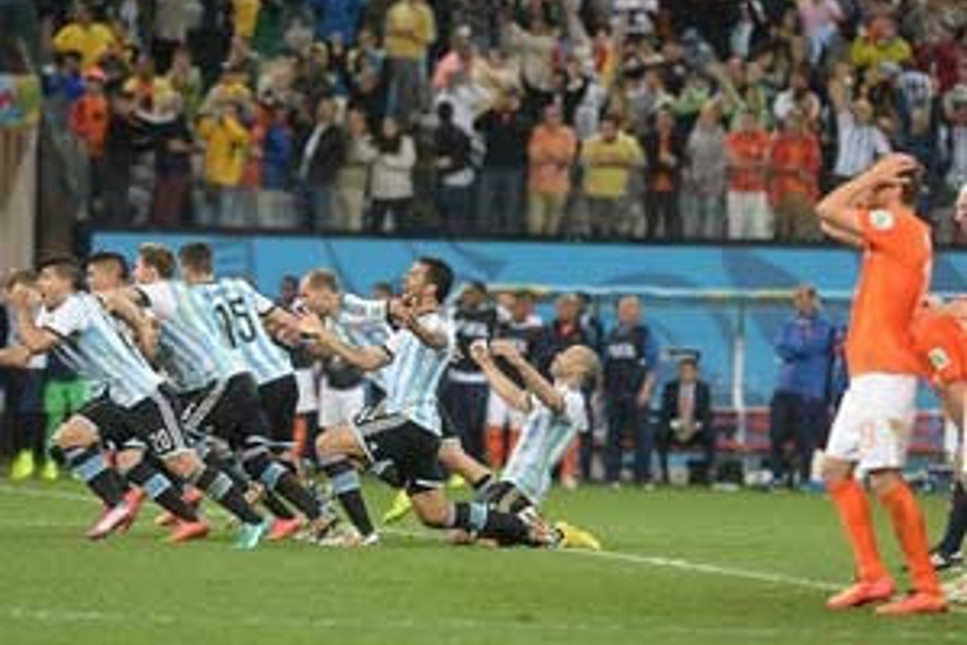 Finalin adı: Almanya-Arjantin: 4-2