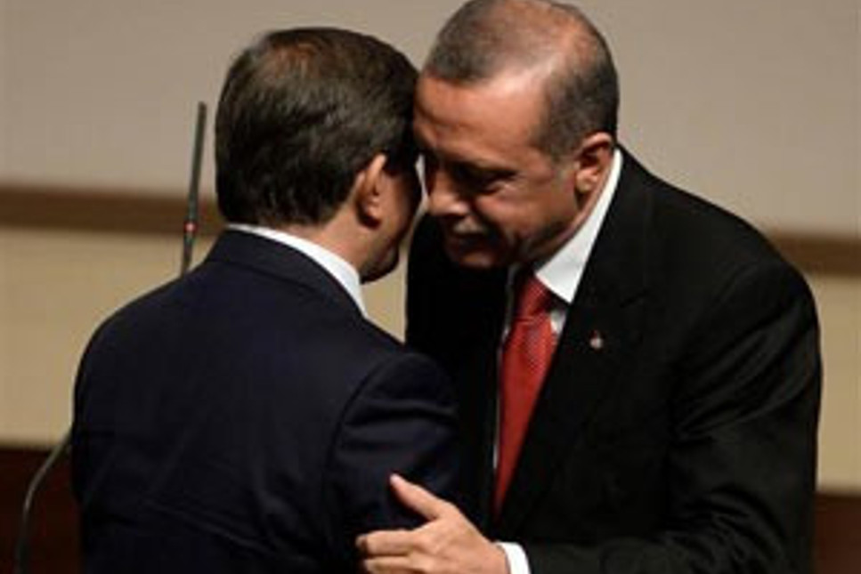 Erdoğan Davutoğlu'nu 22.00'de kabul edecek