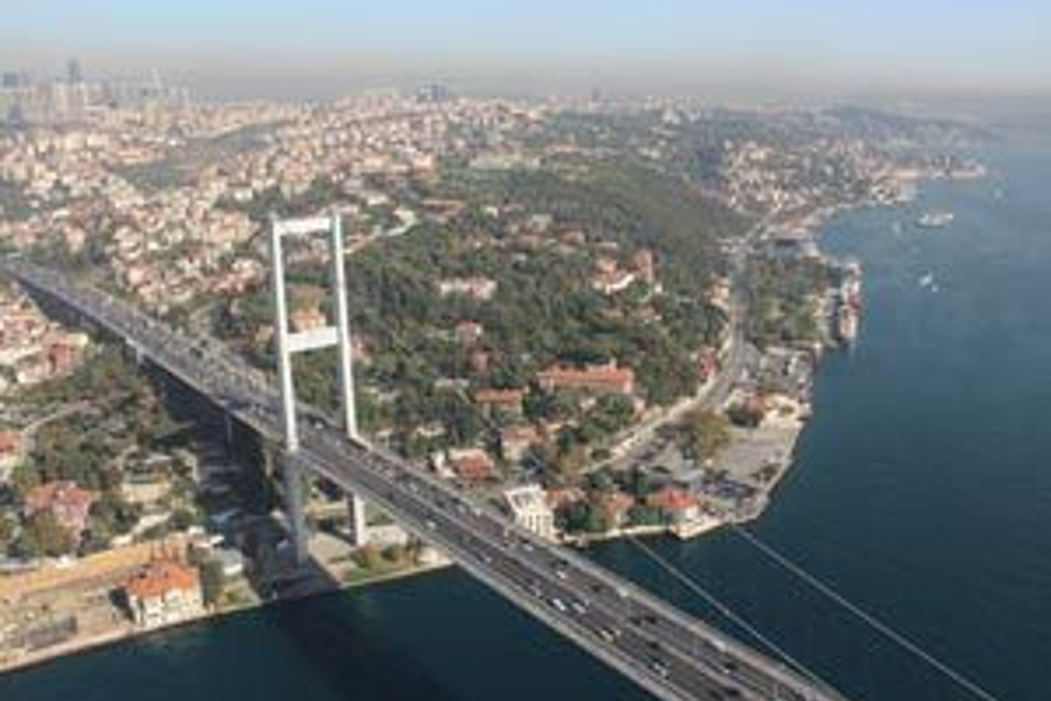 İstanbul ortadan ikiye ayrılacak!