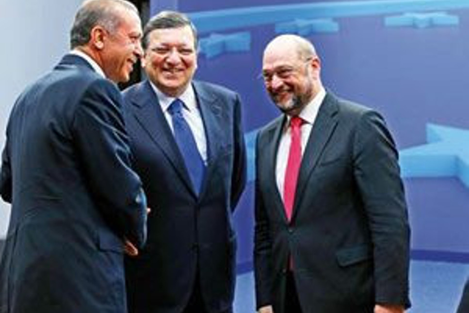 Martin Schulz Ankara'da: Vize umudu ertelendi