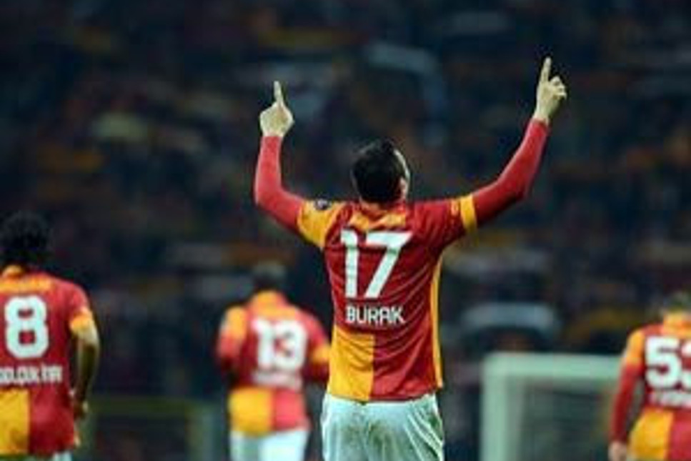 Galatasaray, Akhisar'ı devirdi "yarışa devam" dedi