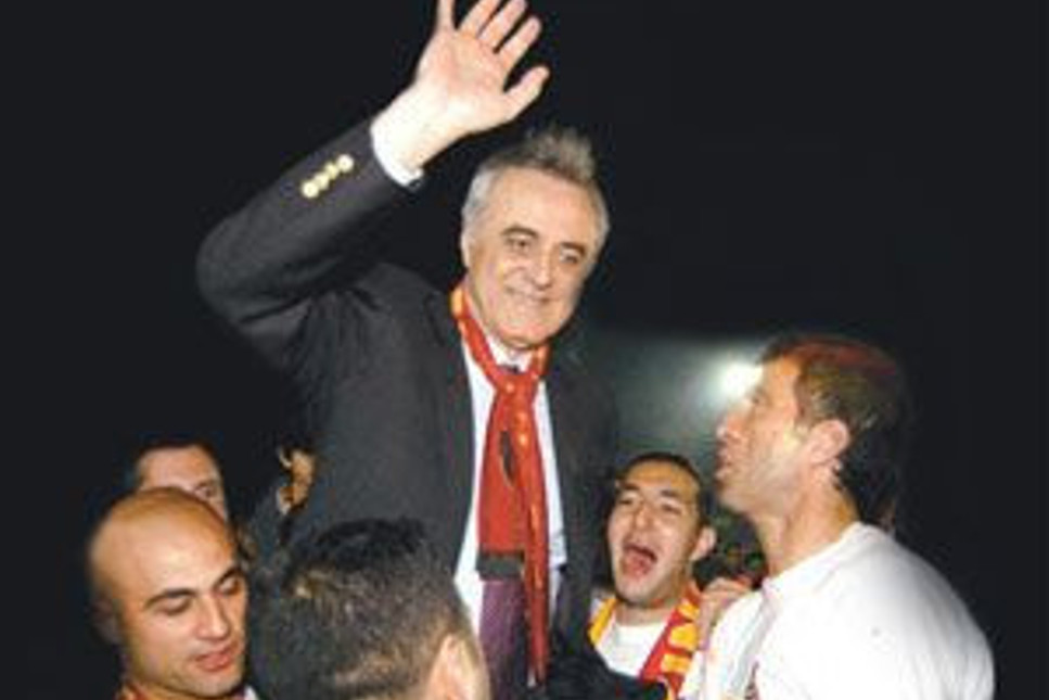 Galatasaray'ın efsane başkanının şirketleri iflas etti