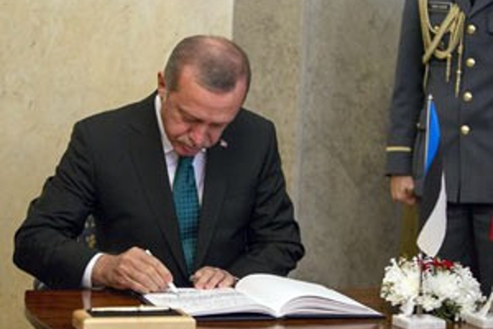 Cumhurbaşkanı Erdoğan'dan iş kanununa onay