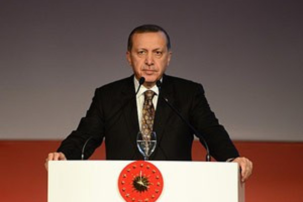 Cumhurbaşkanı Recep Tayyip Erdoğan her kanunu onaylıyor