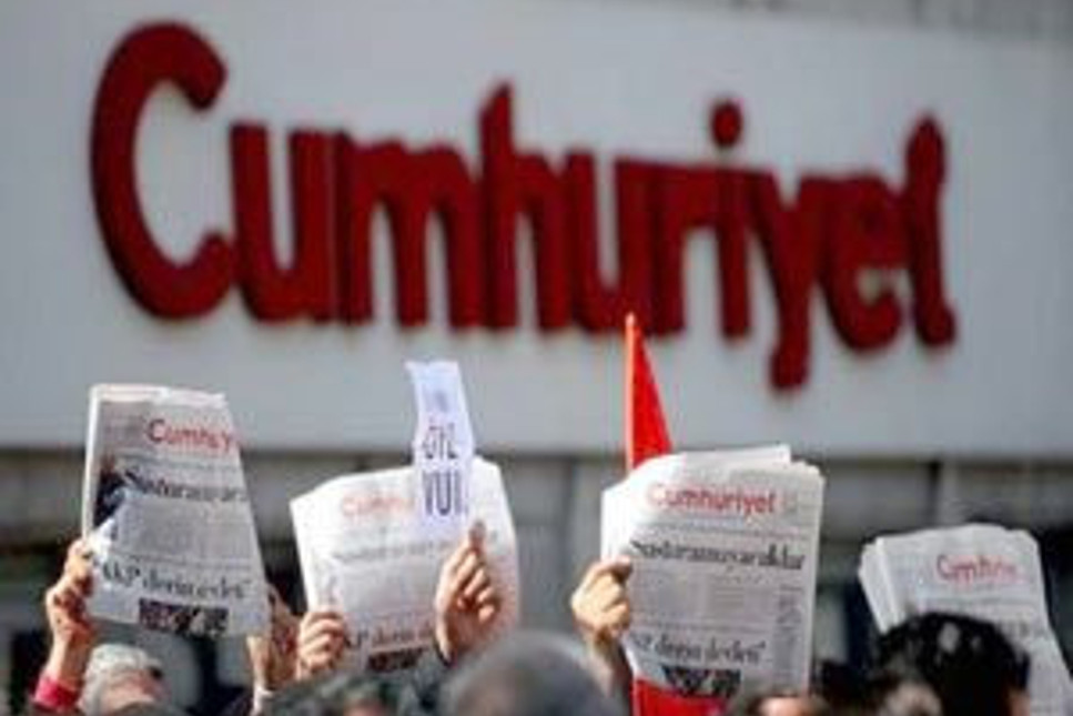 Cumhuriyet Gazetesi'nde deprem