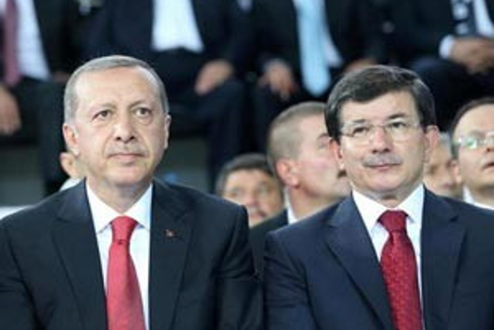 Erdoğan-Davutoğlu çekişmesi: Saray pişman