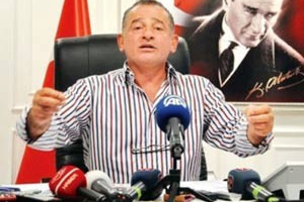 Erdoğan Demir: ‘Bir günde bin 400 işçi çıkardık’