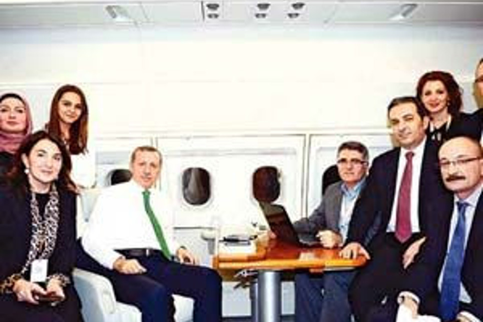 'Başbakan Erdoğan, vergiyle finanse edilen uçakla Köşk kampanyası yapıyor'