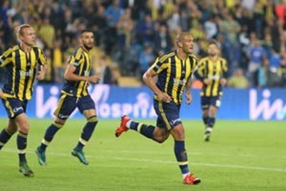 Fenerbahçe'ye evinde Akhisar şoku: 2-2