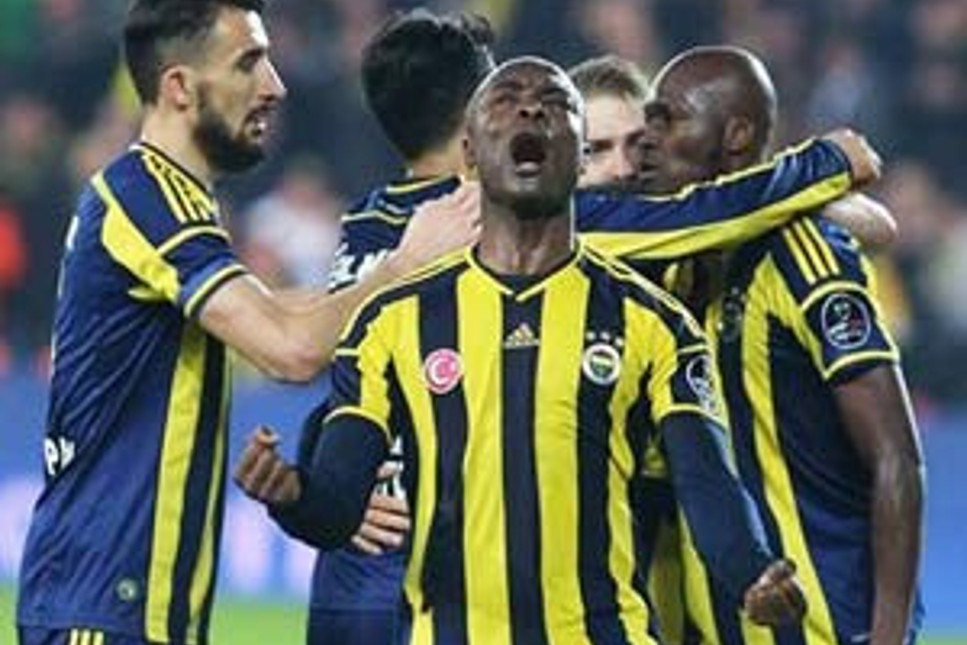 Saraçoğlu'nda gol düellosu: Fener yeniden lider