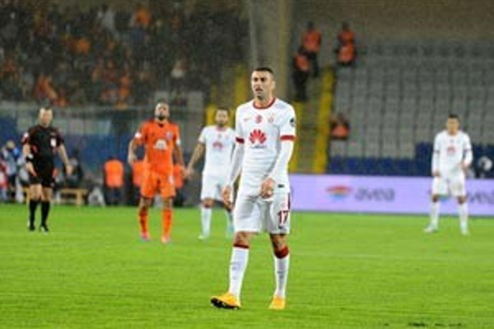 Galatasaray, Başakşehir'den de 4 yedi